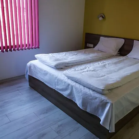 Big House Ognyanovo Vendégház Garmen