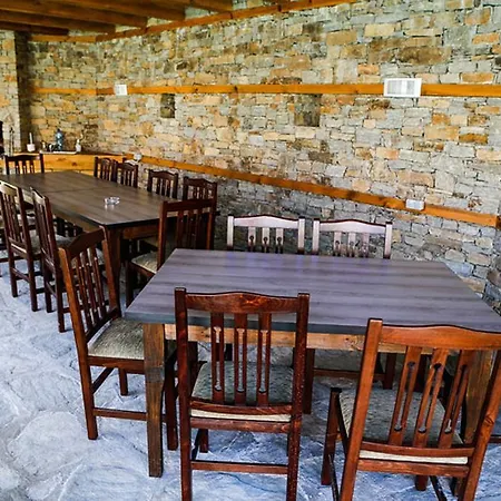 Big House Ognyanovo 3* Garmen